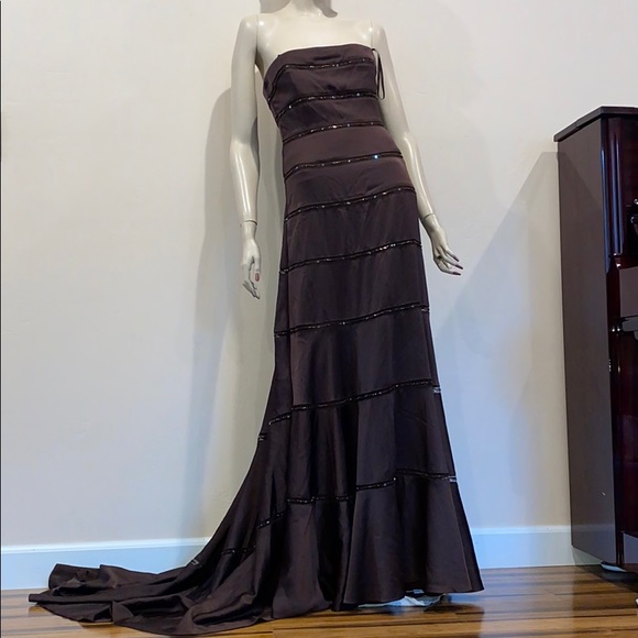 BCBG silk poly satin gown - Picture 3 of 7